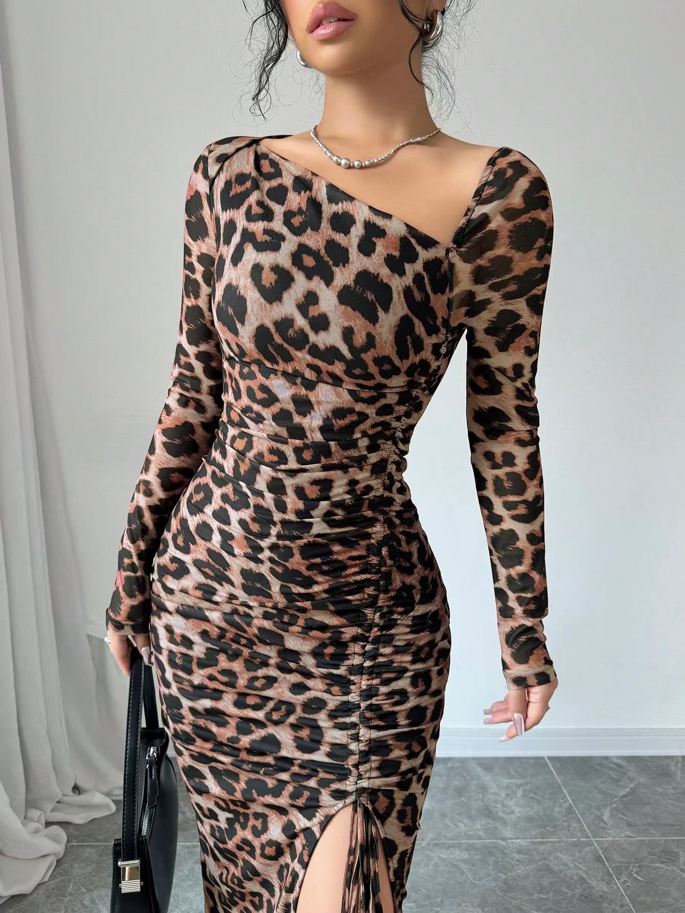 Round Neck Long Sleeve Sexy Leopard Print Dress