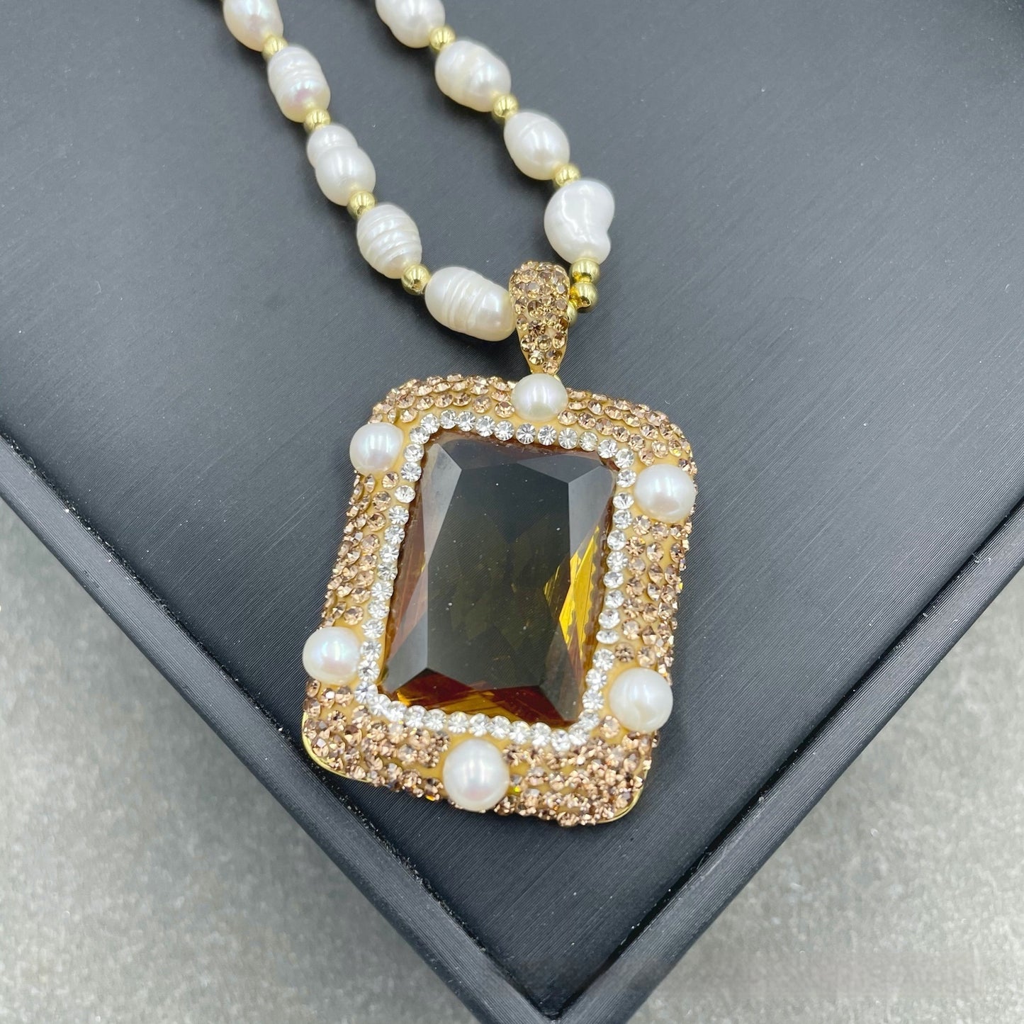 Luxury Photosensitive Stone Jewelry