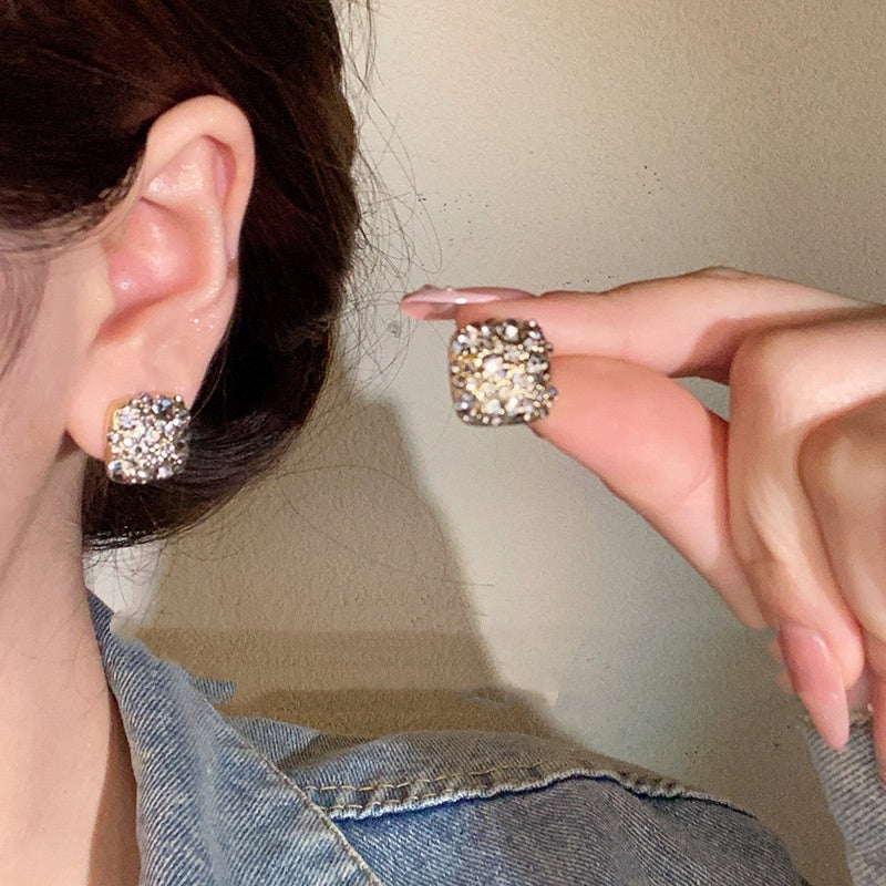 Diamond Micro Inlaid Zircon Square Suit