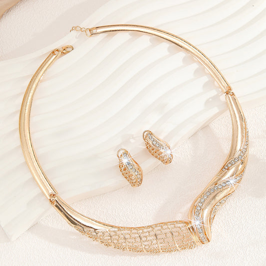 Metal Moon Necklace And Earrings