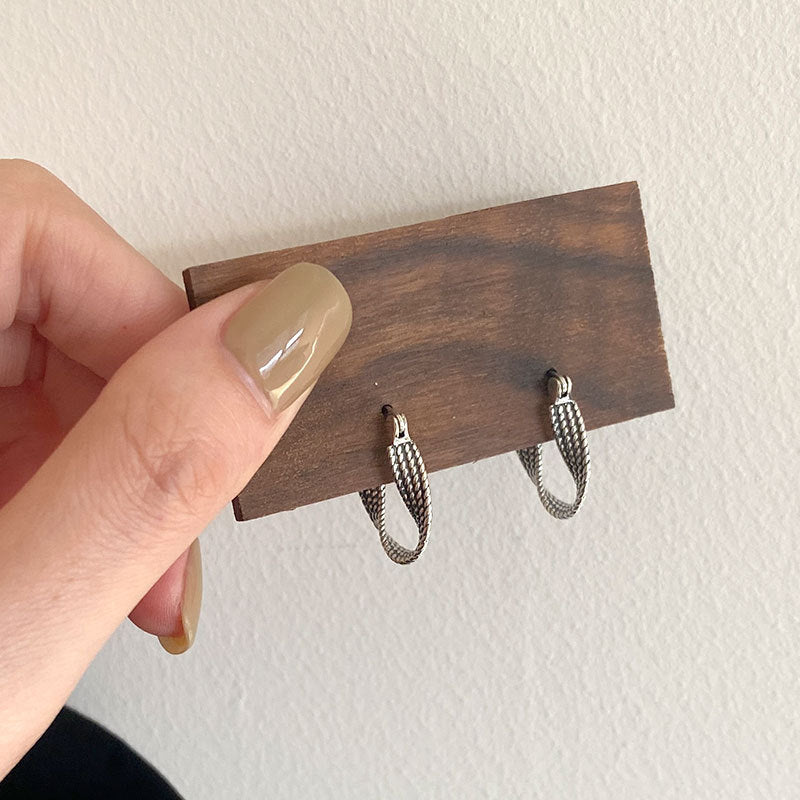 Silver Retro Twisted Eardrop Earring