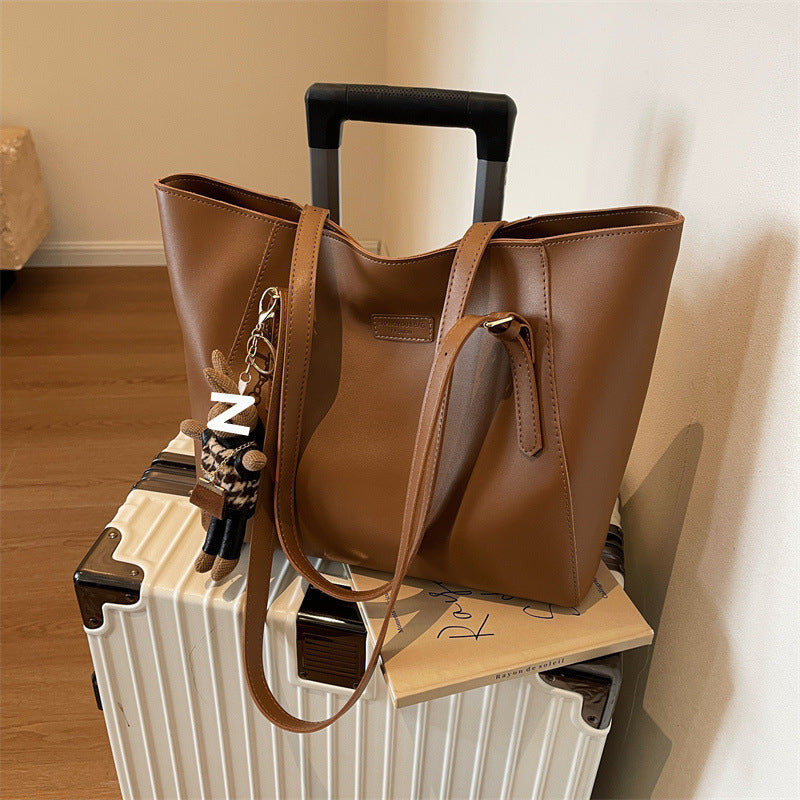Large Capacity Shoulder Bag