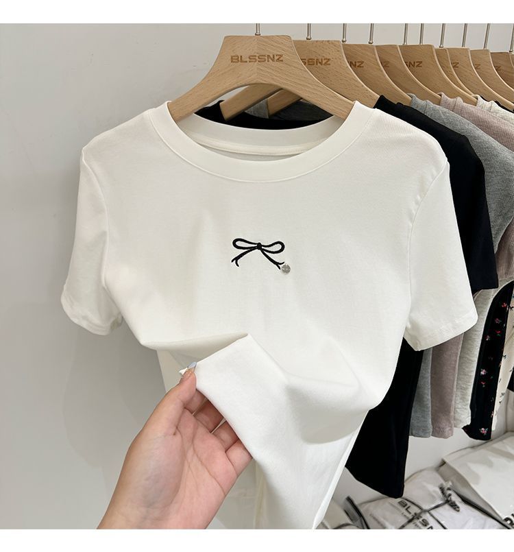Bow Print Chic Cropped Top