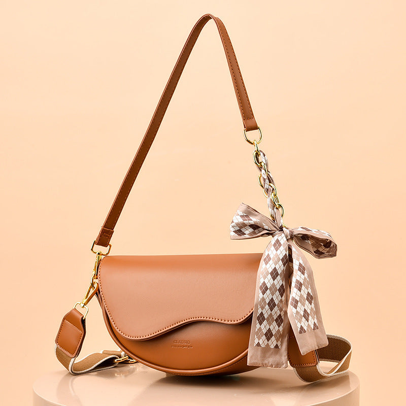 Light Luxury Fall Winter Fashion Saddle Bag