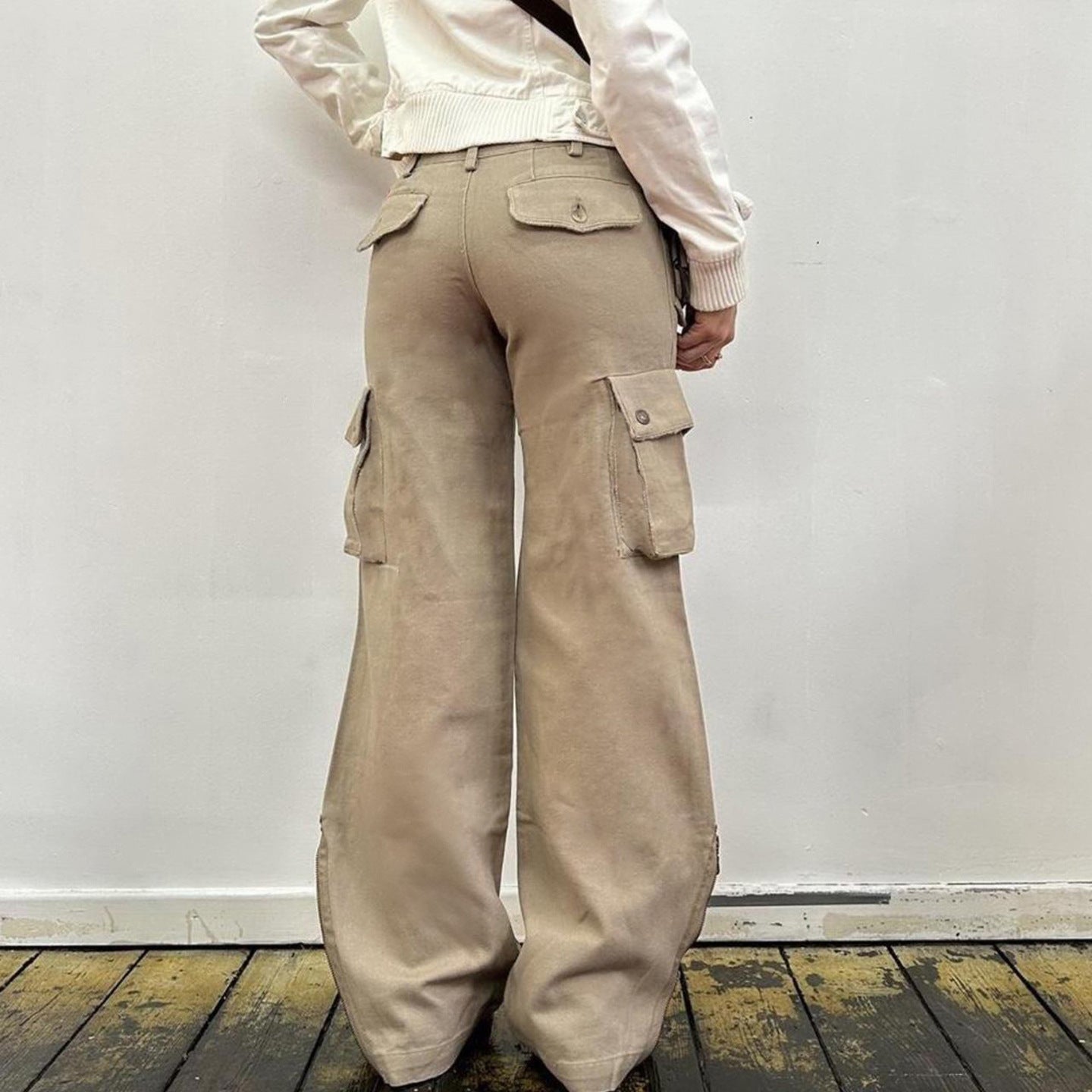 Casual American Worn Looking Washed-out Jeans