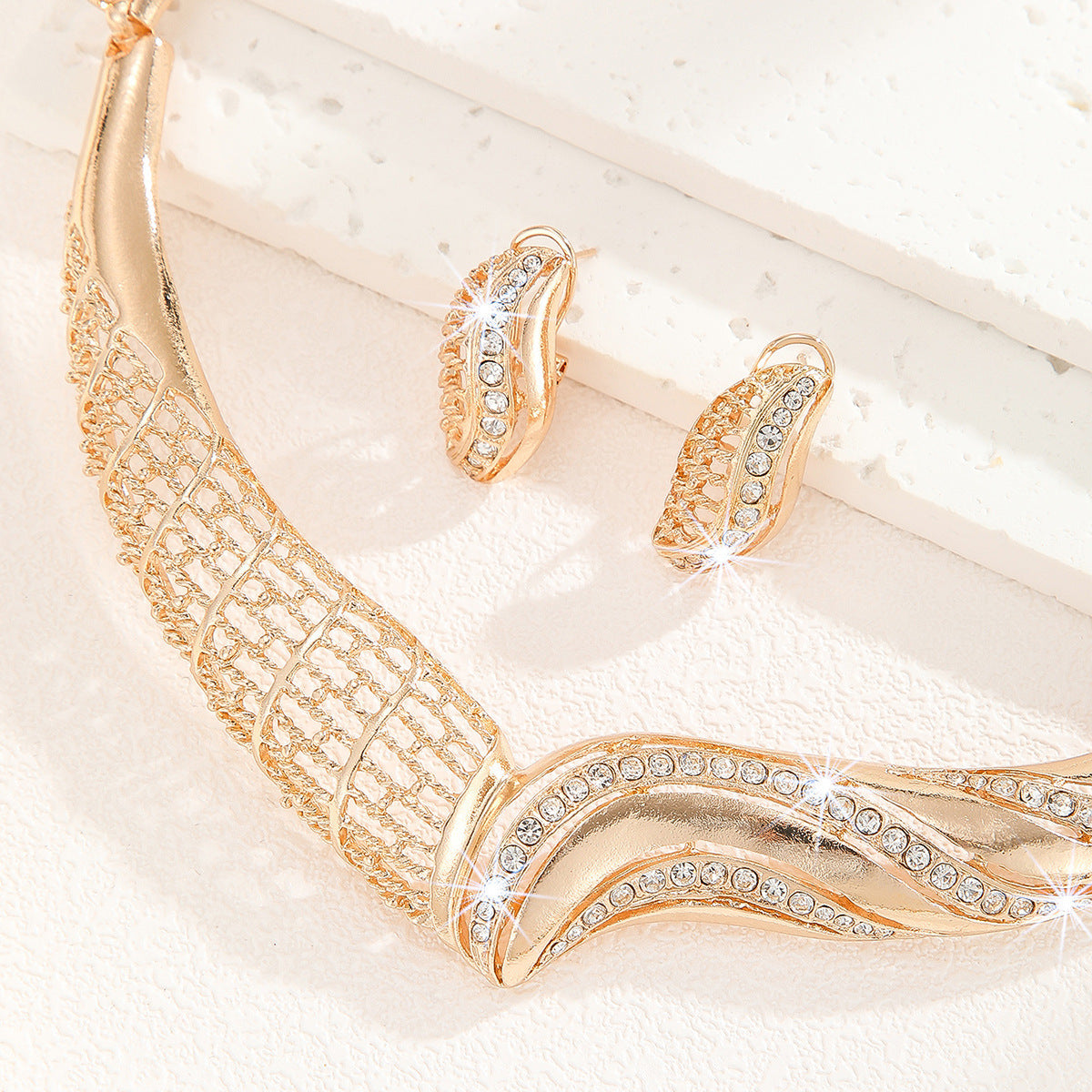 Metal Moon Necklace And Earrings